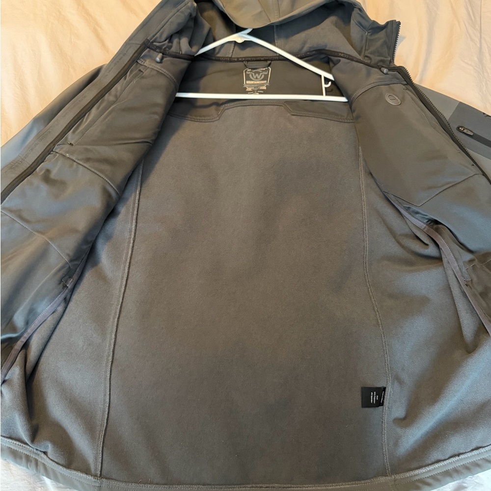 Moosejaw Men's Charcoal Performance Jacket - Picture 2 of 4